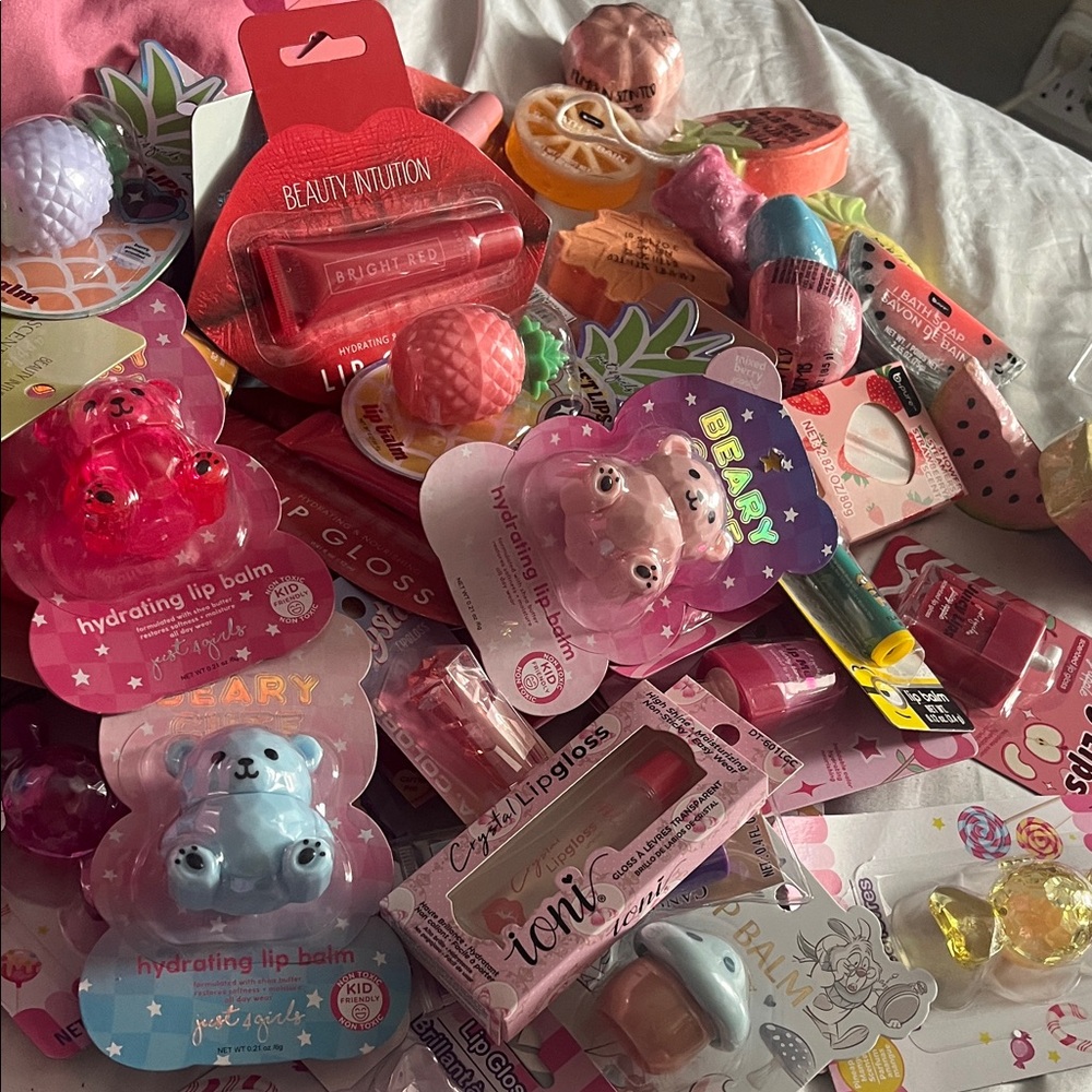 Colorful Kids Lip Balm Set